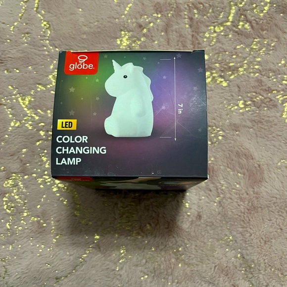 Rylie the Unicorn Nightlight Multi-Color Led lamp - Picture 2 of 3